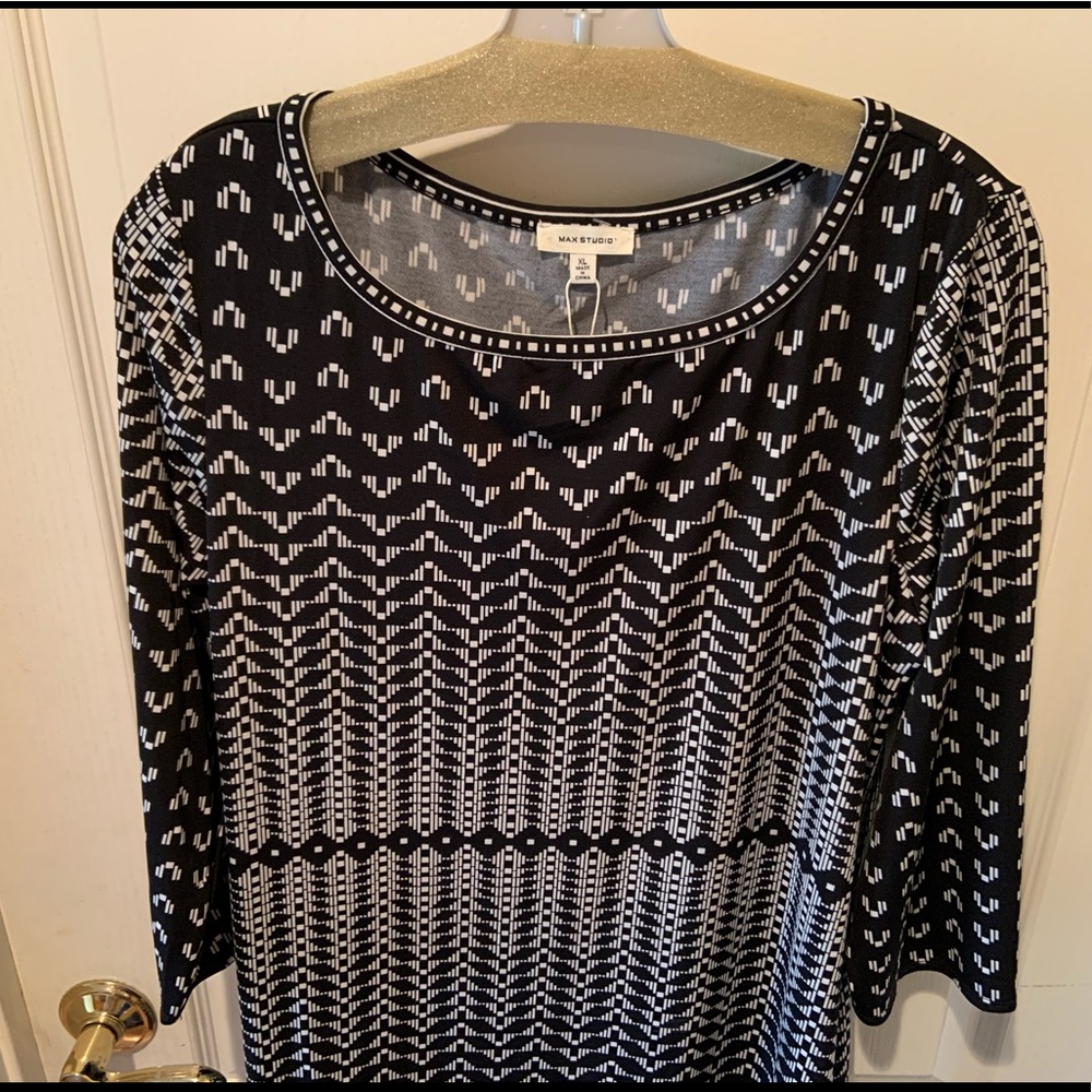 New/Black and white patterned dress - Picture 2 of 7